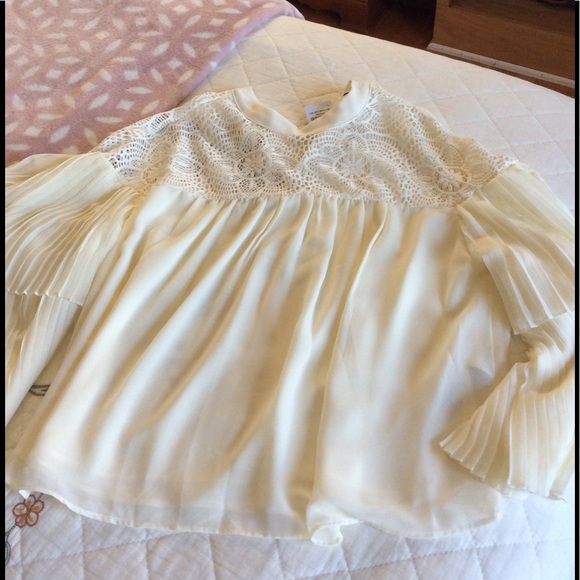 Abercrombie & Fitch Tops - Abercrombie and Fitch blouse